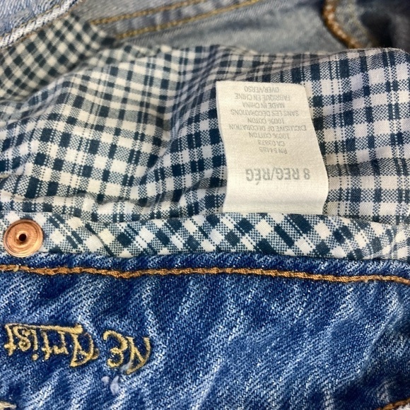 American Eagle Distressed Cropped Artist Jeans - Picture 5 of 5